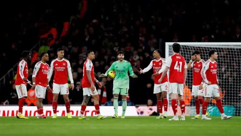 David Raya: Arsenal Wajib Pede dan Nikmati Perjuangan Raih Gelar Liga Inggris David Raya: Arsenal Wajib Pede dan Nikmati Perjuangan Raih Gelar Liga Inggris