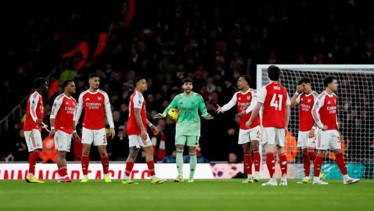 Arsenal Ditahan Imbang Wolverhampton, Sorotan Tertuju pada Keputusan David Raya Arsenal Ditahan Imbang Wolverhampton, Sorotan Tertuju pada Keputusan David Raya