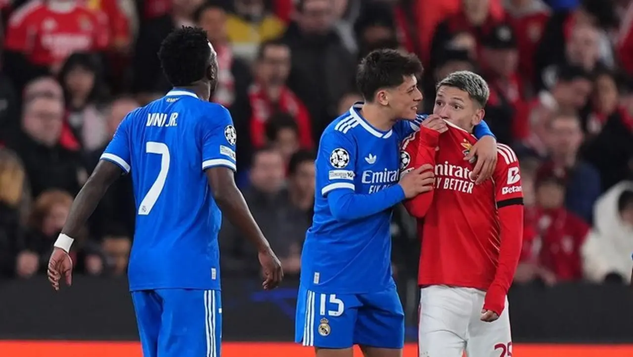 Gianluca Prestianni Bantah Lakukan Rasisme ke Vinicius Junior: Tuduhan Itu Keliru! Gianluca Prestianni Bantah Lakukan Rasisme ke Vinicius Junior: Tuduhan Itu Keliru!