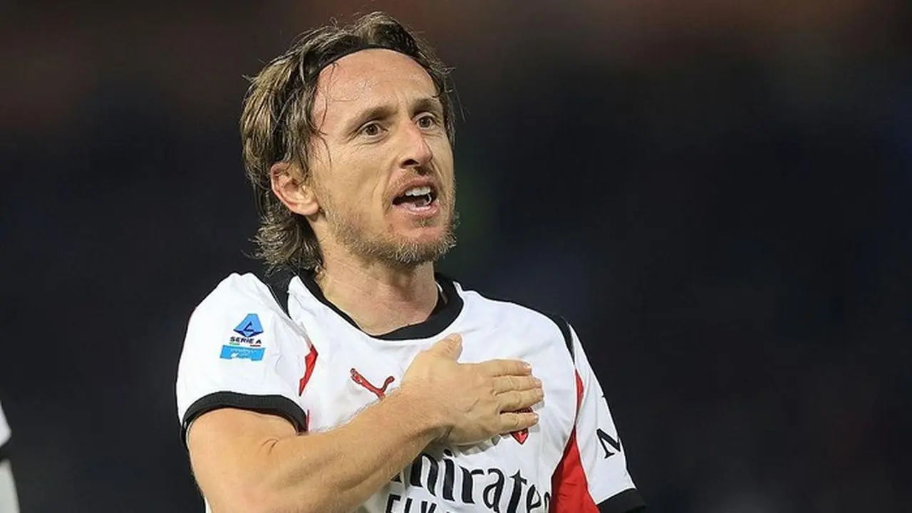 AC Milan Ingin Perpanjang Kontrak Luka Modric, Gelandang Veteran Jadi Pilar Utama