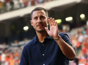 Eden Hazard Nikmati Pensiun Jadi ‘Supir Taksi’ Lima Anaknya