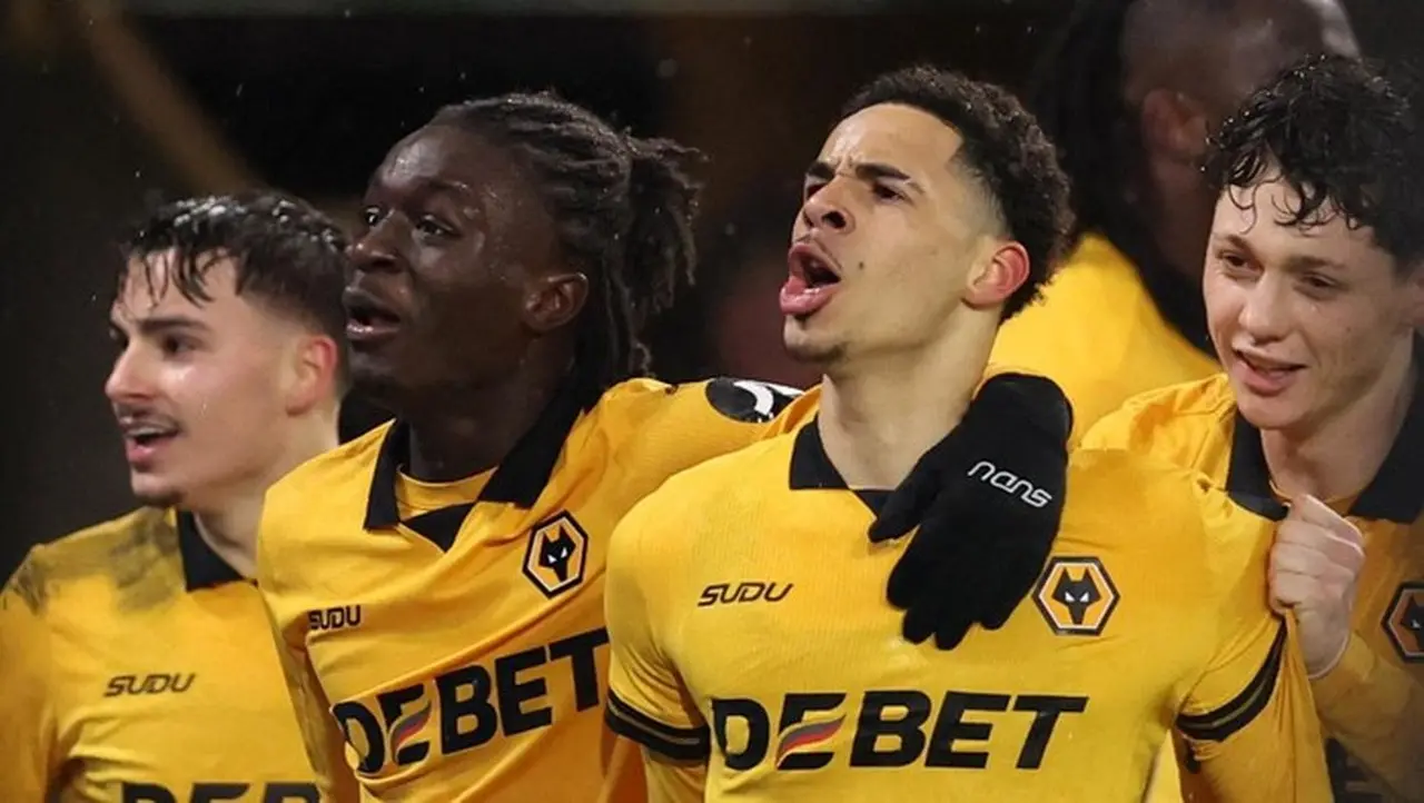 Wolverhampton Ledek Taktik Buang Waktu Arsenal yang Gagal Total